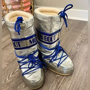 MOON BOOTS